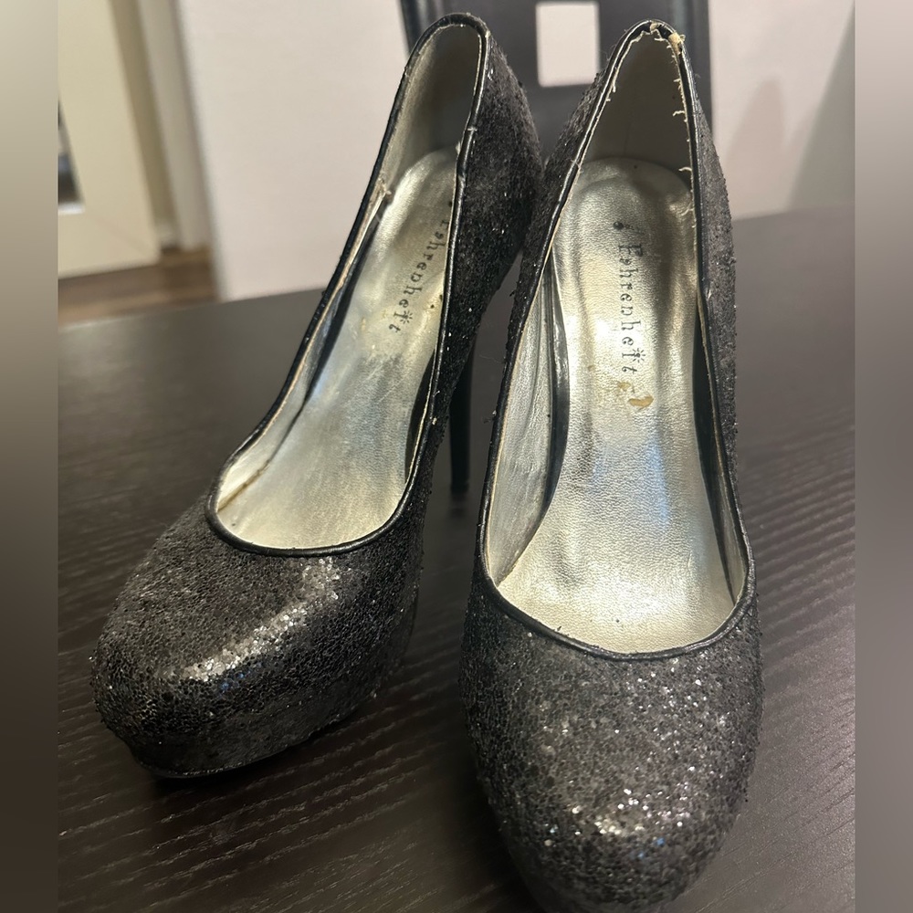 Fahrenheit platform sparkle sequin glitter platform pumps